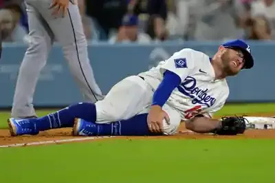マンシー左膝負傷でドジャース激震！？復帰時期と打線への影響は (関連: スポーツ, 野球, MLB, ドジャース, マックス・マンシー)