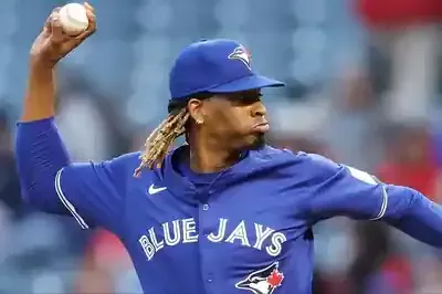 ホセ・ウレーニャ、なぜわずか1週間でドジャース戦力外に？激動のMLBキャリアと3つの衝撃のメイン画像 (関連: スポーツ, MLB, ドジャース, 移籍情報, DFA)