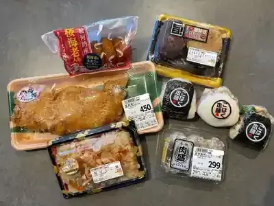 賢くお得に！トライアル惣菜・肉、半額と隠れた名品を徹底解剖！のメイン画像 (関連: グルメ, ライフスタイル, 経済, トライアルスーパー, 惣菜)